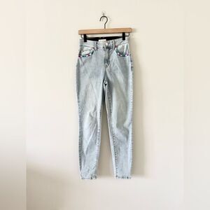 Knox Rose Elastic Waist Skinny Jeans in Light Wash with Stitched Detail - Size 2
